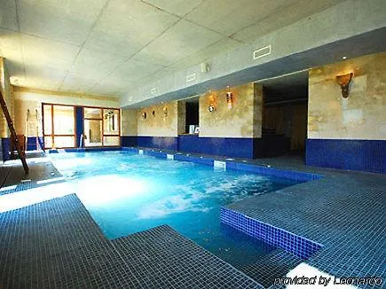 Hotel Domaine Du Normandoux, The Originals Relais Tercé