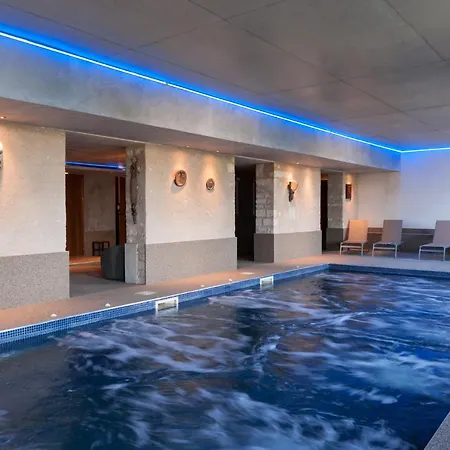 Domaine Du Normandoux, The Originals Relais Hotel